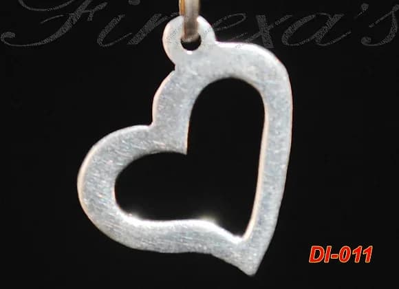 Dije de “Corazón calado” Plata 950 2