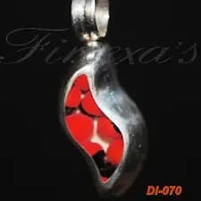 Dije de “Hoja de flor con Huayruros Plata 950