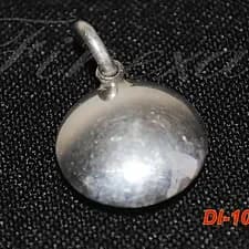 Dije en forma de lenteja Plata 950
