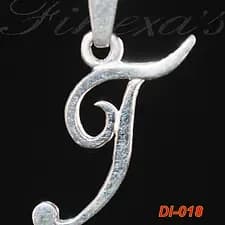 Dije silueta de la letra “T” Plata 950